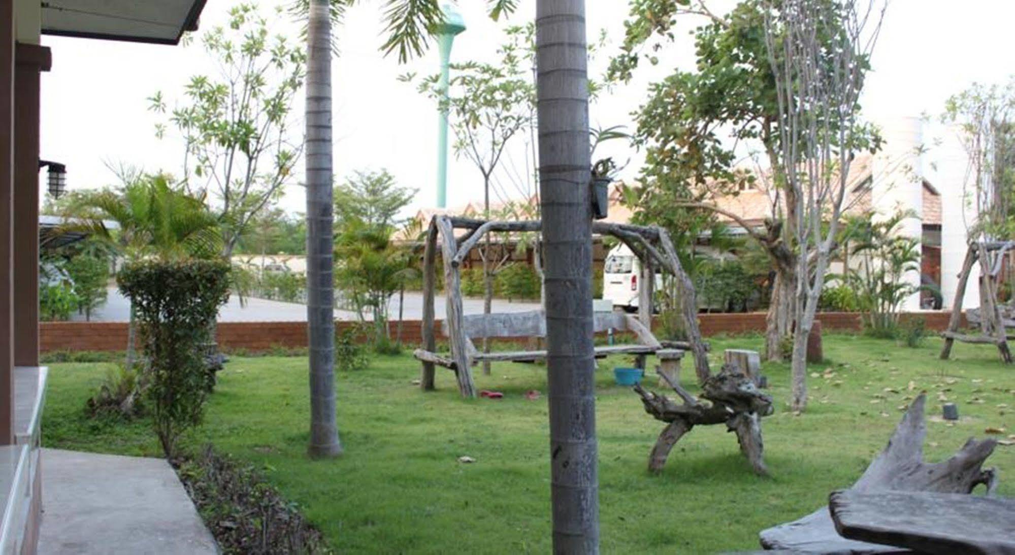 Saraburi Garden Resort Экстерьер фото