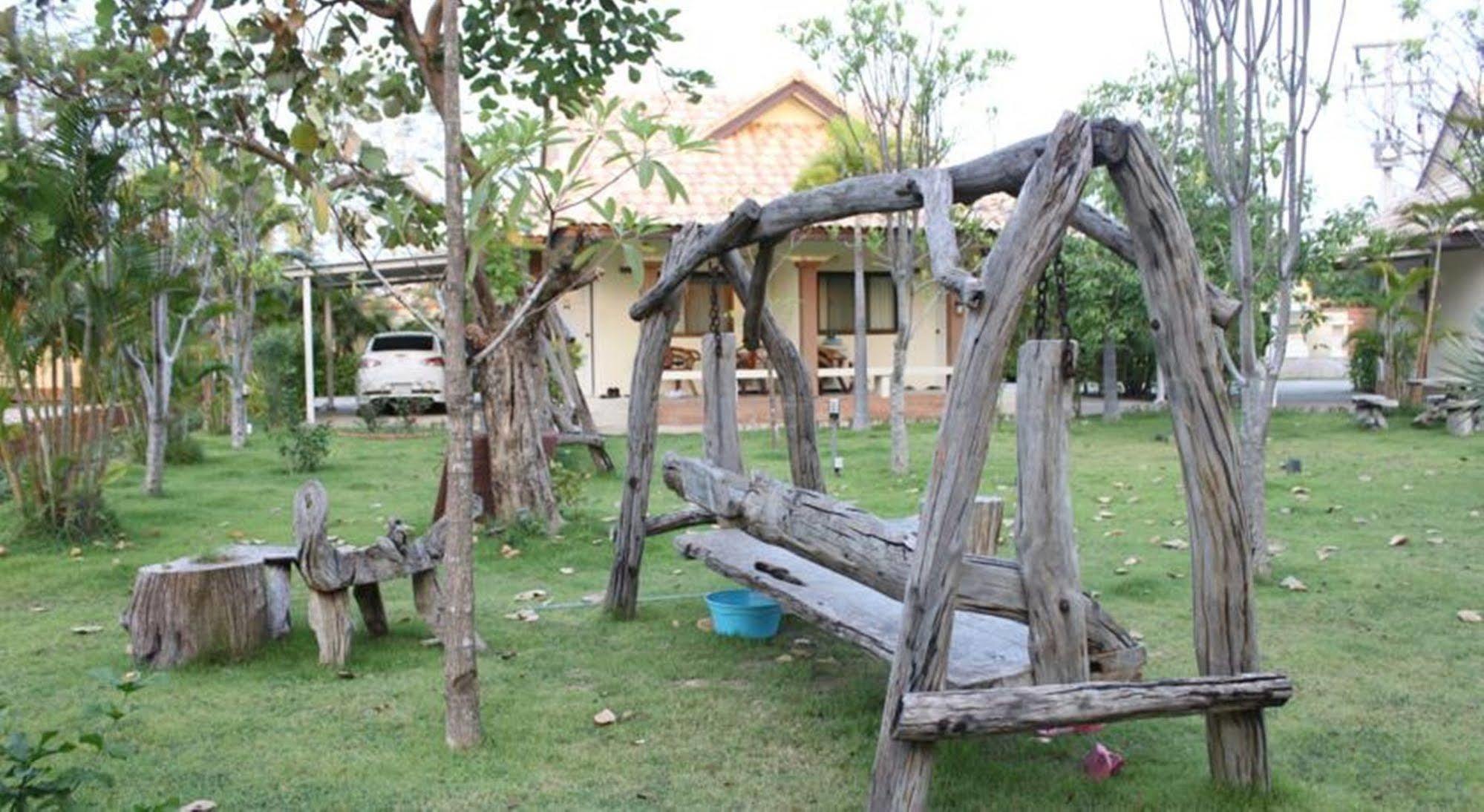 Saraburi Garden Resort Экстерьер фото